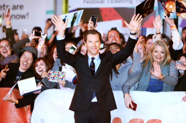 距離が近いベネディクト・カンバーバッチ＆ニコラス・ホルト！『The Current War』会見＆プレミア写真【計20枚】（19枚目）