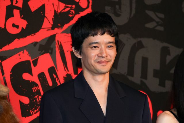 深津絵里、ゴージャスな黒ドレスで魅了！映画『THE オリバーな犬、(Gosh!!)このヤロウ MOVIE』特別上映イベント（17枚目）