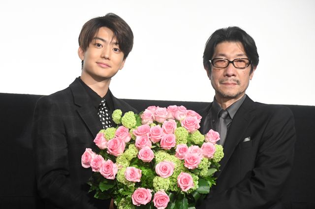阪本順治監督＆伊藤健太郎が登壇『冬薔薇（ふゆそうび）』初日舞台あいさつ：フォトギャラリー