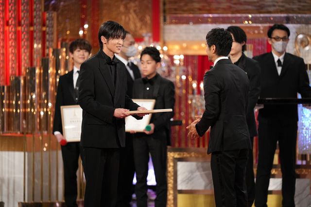 “めるる”生見愛瑠、レースのドレスで登場！新人俳優賞受賞者たち（2枚目）