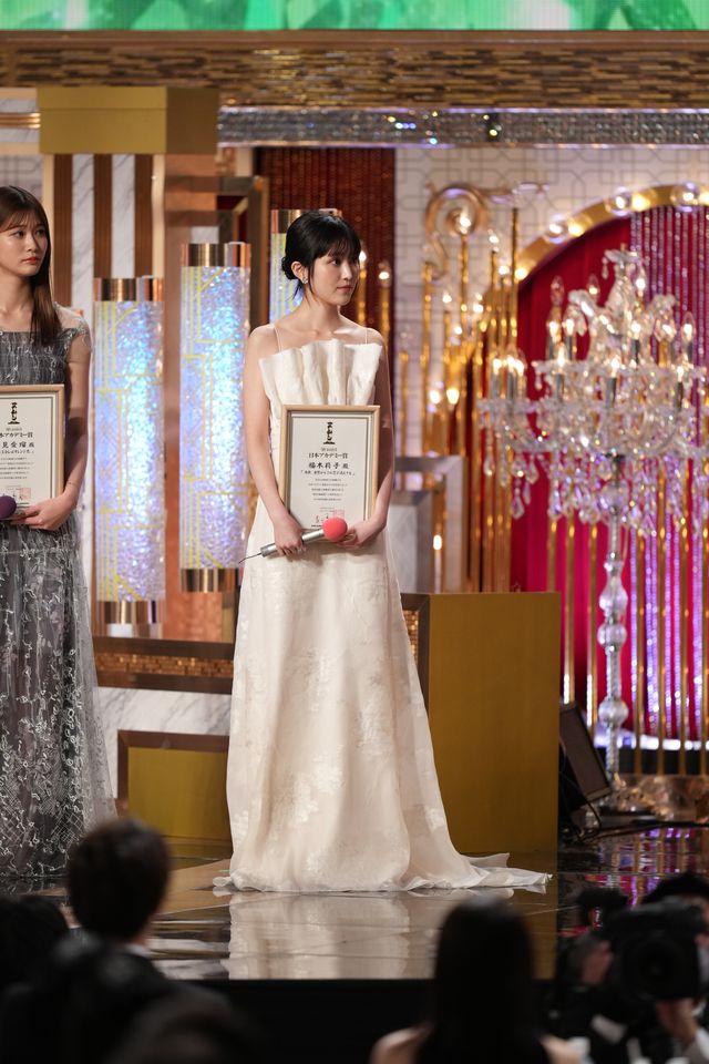 “めるる”生見愛瑠、レースのドレスで登場！新人俳優賞受賞者たち（11枚目）