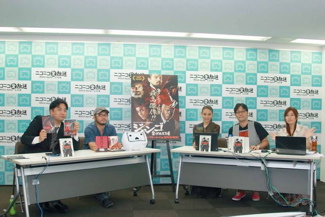 卒業を間近に控えたAKB48の秋元才加、『呪怨』清水崇監督とタランティーノについて語り合う!!　画像ギャラリー：フォトギャラリー