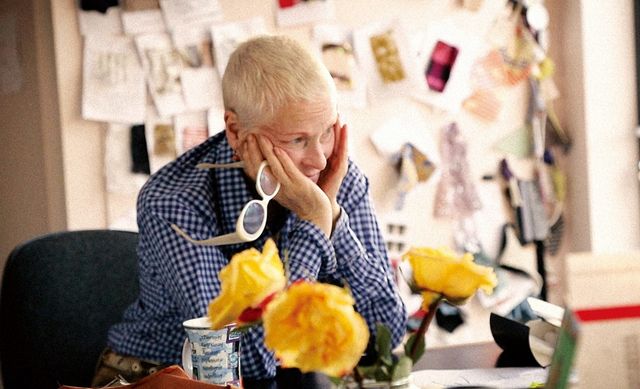 英国ファッションの女王に密着『ヴィヴィアン・ウエストウッド　最強のエレガンス』場面写真（2枚目）