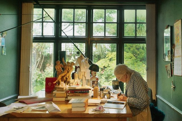 英国ファッションの女王に密着『ヴィヴィアン・ウエストウッド　最強のエレガンス』場面写真（7枚目）