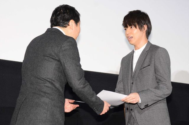 川口春奈も山崎賢人に…「賢人さんが大好き」映画『一週間フレンズ。』初日舞台あいさつフォトギャラリー（14枚目）