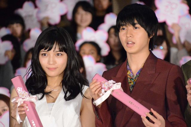 川口春奈も山崎賢人に…「賢人さんが大好き」映画『一週間フレンズ。』初日舞台あいさつフォトギャラリー（24枚目）