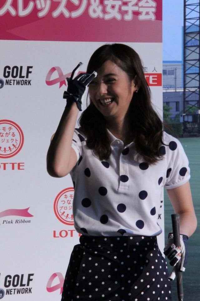 「ゴルフネットワーク ピンクリボン チャリティレディレッスン＆女子会」写真ギャラリー（10枚目）