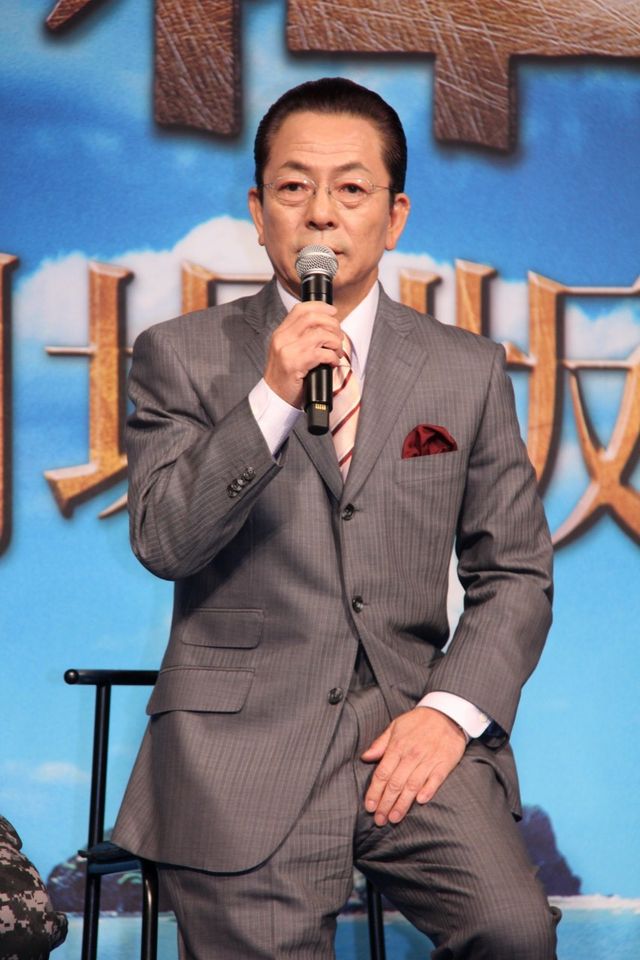 釈由美子、ノースタントで橋から飛び降り！会見フォトギャラリー（9枚目）