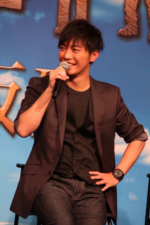 釈由美子、ノースタントで橋から飛び降り！会見フォトギャラリー（19枚目）