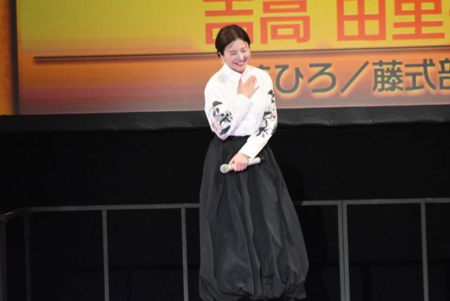 「光る君へ」ファンミ当選倍率約18倍！吉高由里子、柄本佑、町田啓太、塩野瑛久らわちゃわちゃ（19枚目）