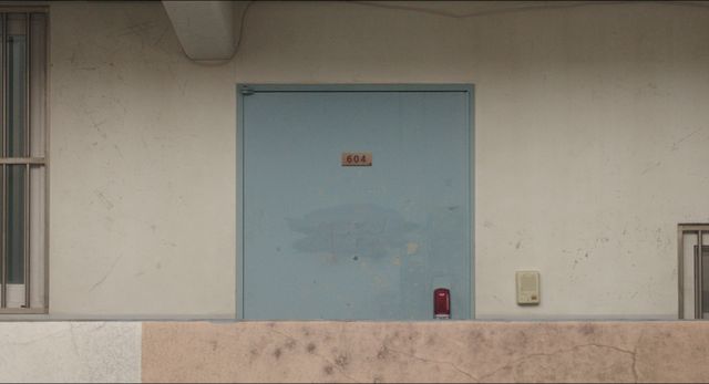 怖すぎ…『層間騒音』恐怖の団地に潜む、不穏なアイテム・人物写真（4枚目）