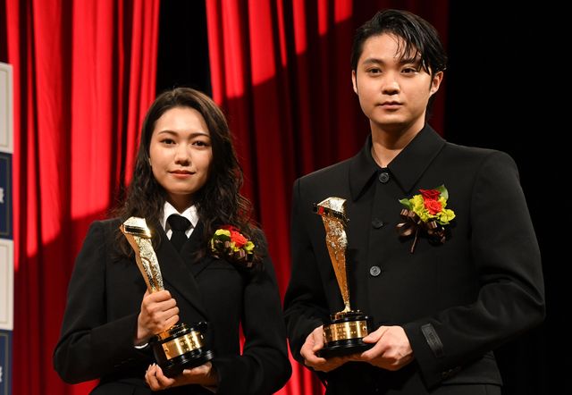 アイナ・ジ・エンドが華やかなドレスで魅了！第97回キネマ旬報ベスト・テン表彰式（8枚目）