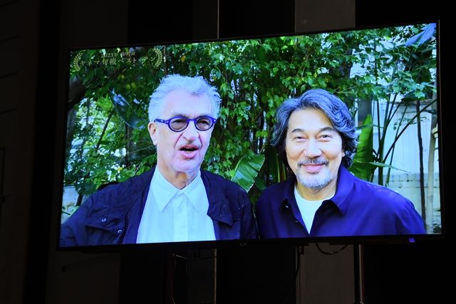 アイナ・ジ・エンドが華やかなドレスで魅了！第97回キネマ旬報ベスト・テン表彰式（9枚目）