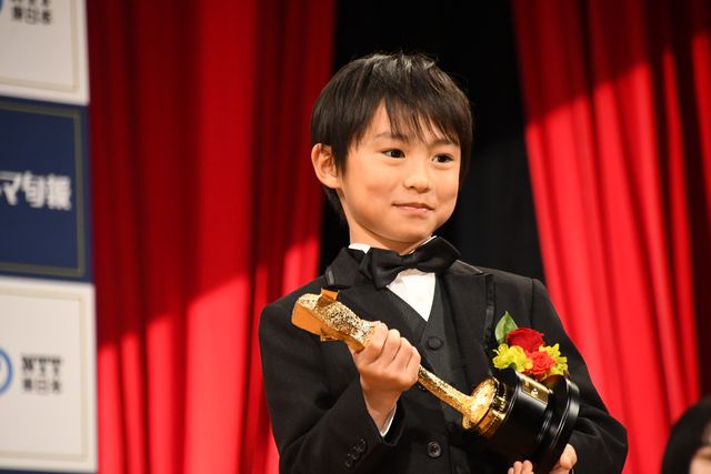 アイナ・ジ・エンドが華やかなドレスで魅了！第97回キネマ旬報ベスト・テン表彰式（11枚目）