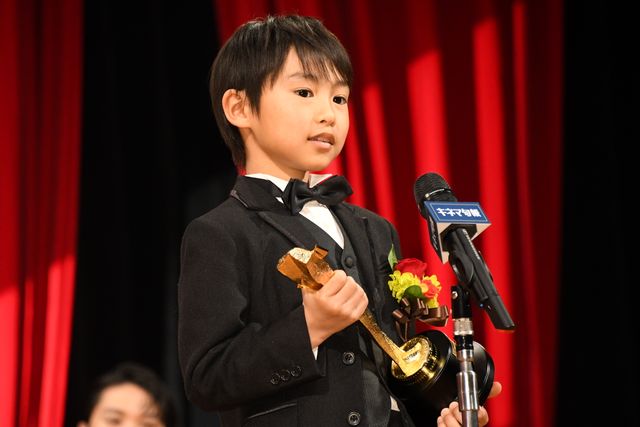 アイナ・ジ・エンドが華やかなドレスで魅了！第97回キネマ旬報ベスト・テン表彰式（12枚目）