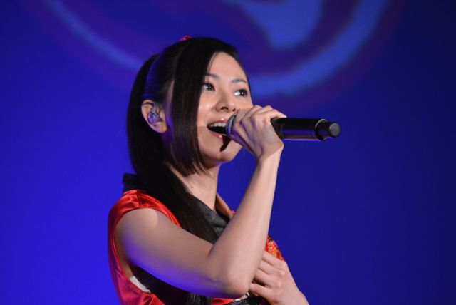 吉岡里帆＆宮川大輔『名探偵コナン　から紅の恋歌（ラブレター）』初日舞台あいさつに登壇（21枚目）