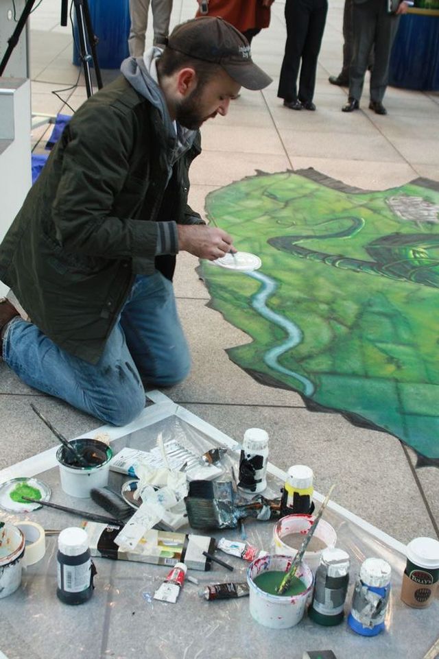 初来日した3Dトリック・アーティスト、ジョー・ヒル氏のパフォーマンス フォトギャラリー（3枚目）