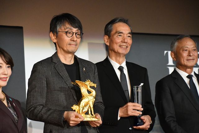 長塚京三x吉田大八監督『敵』が3冠！第37回東京国際映画祭クロージングセレモニー（5枚目）