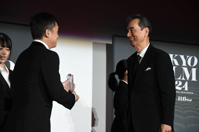 長塚京三x吉田大八監督『敵』が3冠！第37回東京国際映画祭クロージングセレモニー（7枚目）