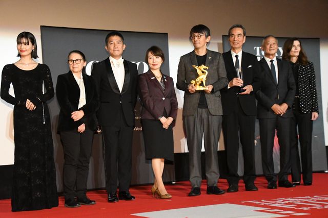 長塚京三x吉田大八監督『敵』が3冠！第37回東京国際映画祭クロージングセレモニー（24枚目）