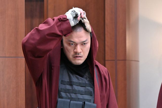 「新空港占拠」事件は衝撃の展開へ！第4話場面写真（ネタバレあり）（9枚目）