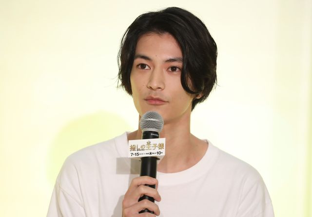 比嘉愛未、渡邊圭祐、ディーン・フジオカ、白石聖ら「推しの王子様」完成報告会（2枚目）