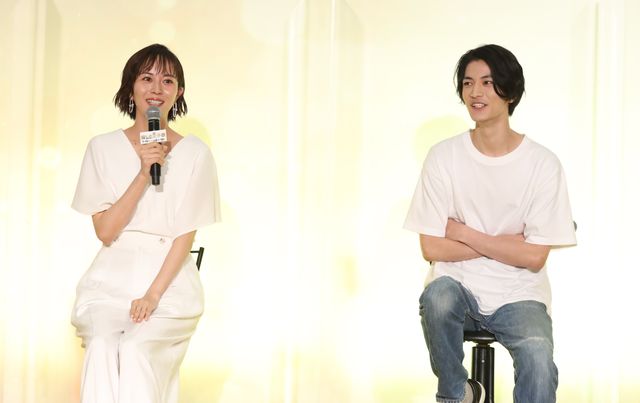 比嘉愛未、渡邊圭祐、ディーン・フジオカ、白石聖ら「推しの王子様」完成報告会（5枚目）