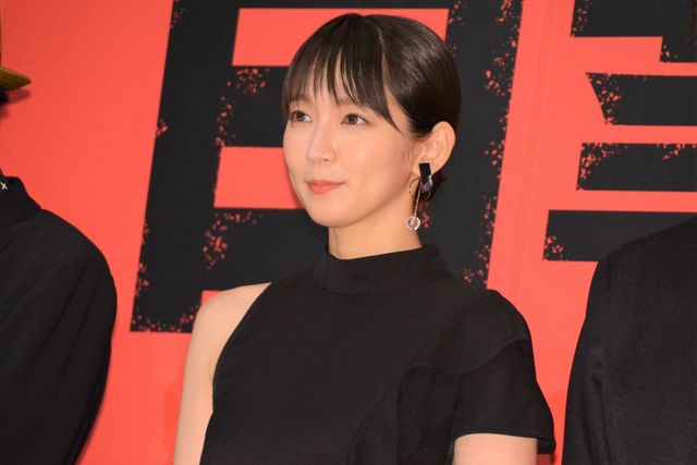 吉岡里帆『見えない目撃者』完成披露舞台あいさつ（2枚目）