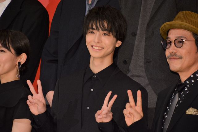 吉岡里帆『見えない目撃者』完成披露舞台あいさつ（14枚目）