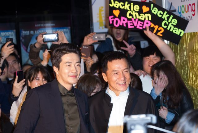 『ライジング・ドラゴン』クォン・サンウ、ジャッキー・チェンと仲良くレッドカーペットに登場！＜韓国JPICTURES＞（4枚目）