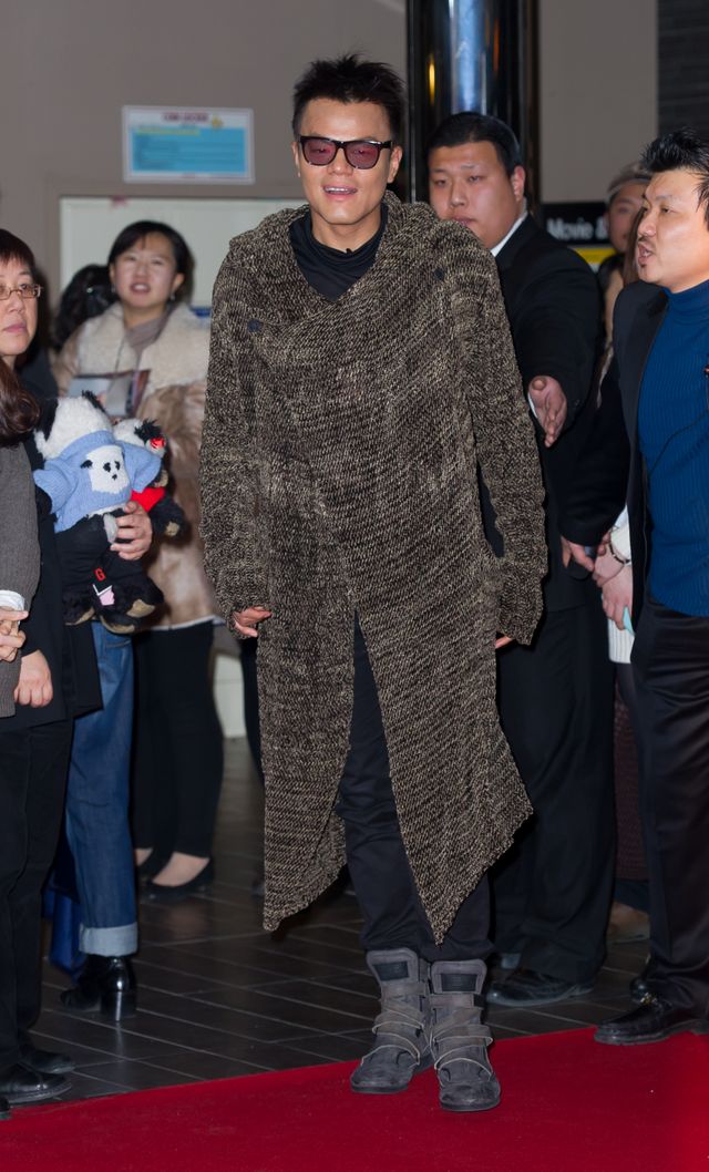 『ライジング・ドラゴン』クォン・サンウ、ジャッキー・チェンと仲良くレッドカーペットに登場！＜韓国JPICTURES＞（14枚目）