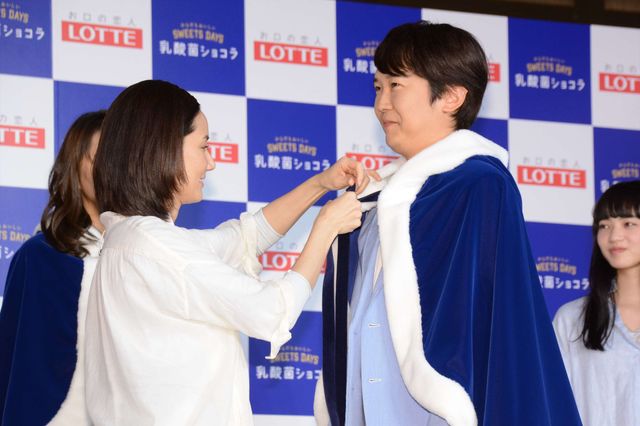 吉田羊＆小松菜奈なかよし！ロッテ「乳酸菌ショコラ」新商品発表会（6枚目）