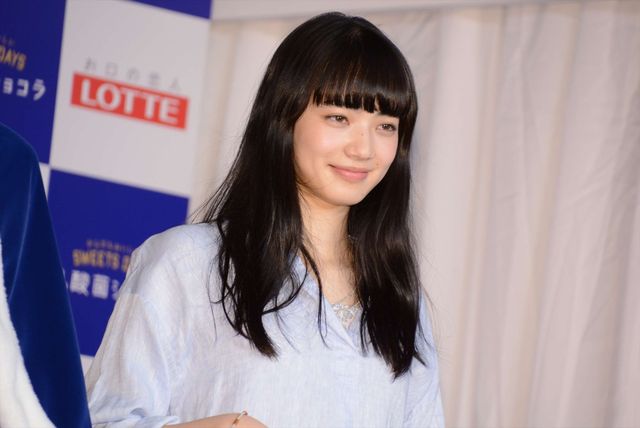 吉田羊＆小松菜奈なかよし！ロッテ「乳酸菌ショコラ」新商品発表会（10枚目）