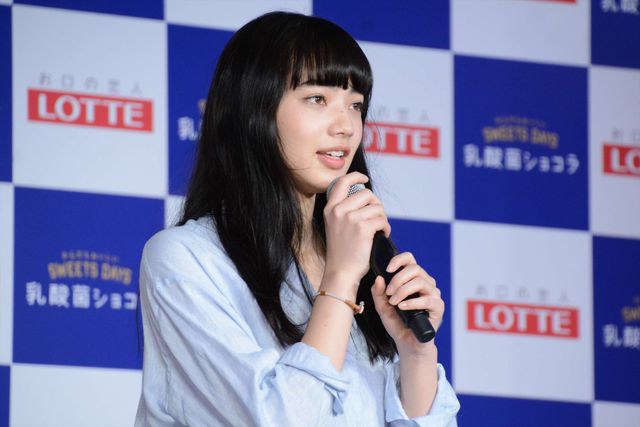 吉田羊＆小松菜奈なかよし！ロッテ「乳酸菌ショコラ」新商品発表会（17枚目）