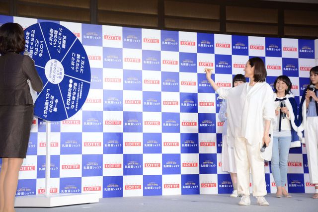 吉田羊＆小松菜奈なかよし！ロッテ「乳酸菌ショコラ」新商品発表会（22枚目）