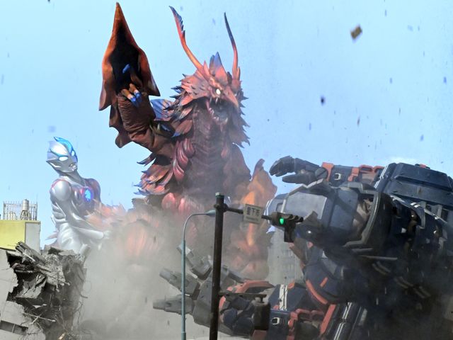 「ウルトラマンアーク」に「ブレーザー」怪獣バザンガ&モグージョン&ザンギル参戦!11月放送回の場面写真:フォトギャラリー