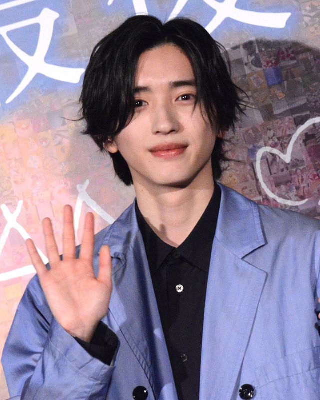 道枝駿佑＆生見愛瑠＆英茉が“家族”3ショット！映画『君が最後に遺した歌』大ヒット御礼舞台あいさつ（3枚目）