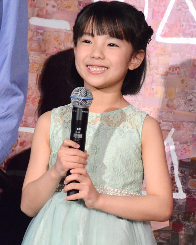 道枝駿佑＆生見愛瑠＆英茉が“家族”3ショット！映画『君が最後に遺した歌』大ヒット御礼舞台あいさつ（6枚目）