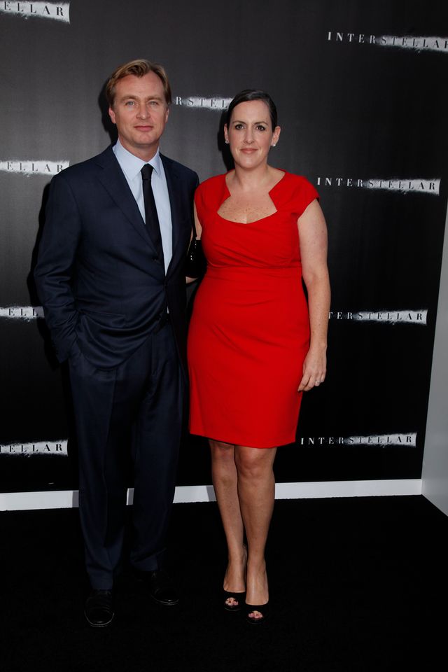 アン・ハサウェイ、胸元ざっくりセクシードレスで登場！フォトギャラリー（10枚目）