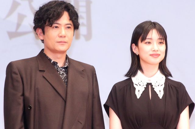 メンバーとの出会いが「人生の転機になった」と語った稲垣吾郎と主演の河合優実