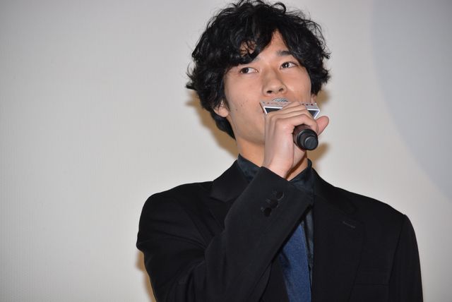 桐谷美玲、真っ赤なドレス姿が美しい！映画『リベンジgirl』初日舞台あいさつ（10枚目）