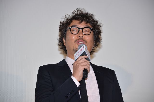 桐谷美玲、真っ赤なドレス姿が美しい！映画『リベンジgirl』初日舞台あいさつ（15枚目）