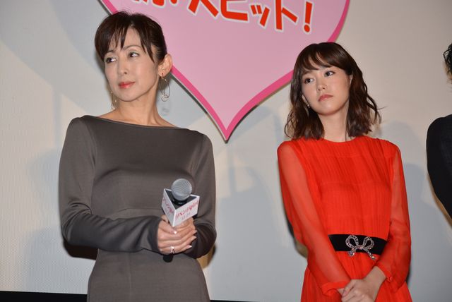 桐谷美玲、真っ赤なドレス姿が美しい！映画『リベンジgirl』初日舞台あいさつ（22枚目）