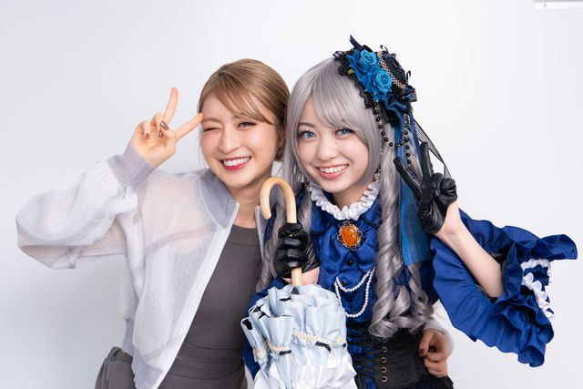 Vシネ撮影でさらに仲良しに！宮部のぞみ（左）＆鎌田英怜奈（右）