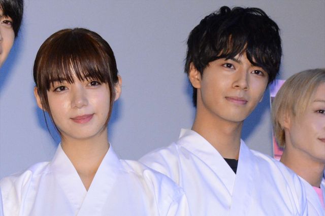 中尾暢樹＆前山剛久＆結木滉星、男同士で壁ドン、バックハグ、頭ポンポン……（17枚目）