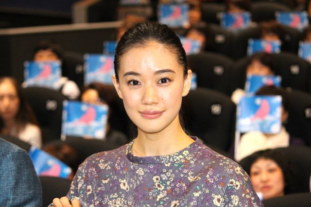 蒼井優＆阿部サダヲ、大阪で『彼女がその名を知らない鳥たち』舞台あいさつ（6枚目）