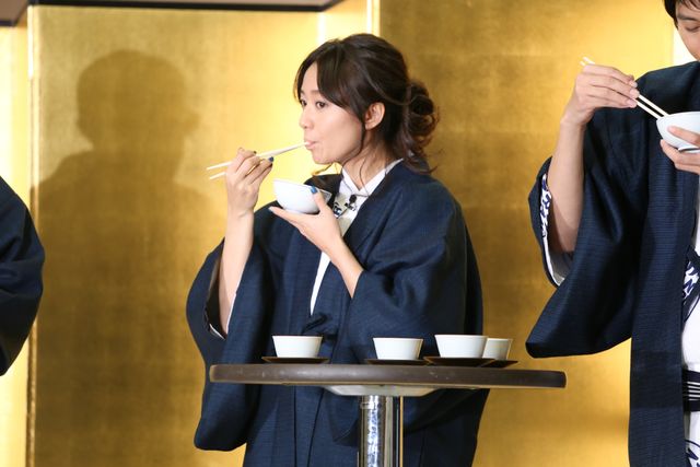 新婚ホヤホヤの木村文乃が浴衣で登場！映画『RANMARU　神の舌を持つ男』イベント ギャラリー（6枚目）