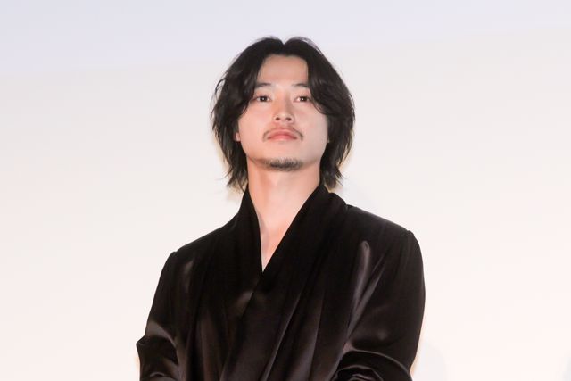 夢枕獏がサプライズで登場！山崎賢人、染谷将太、板垣李光人ら『陰陽師0』大ヒット御礼舞台あいさつ（14枚目）