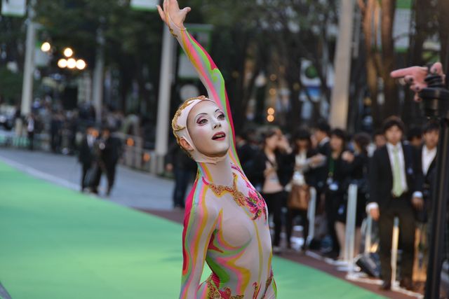 上戸彩もパフォーマンスにうっとり！フォトギャラリー（10枚目）