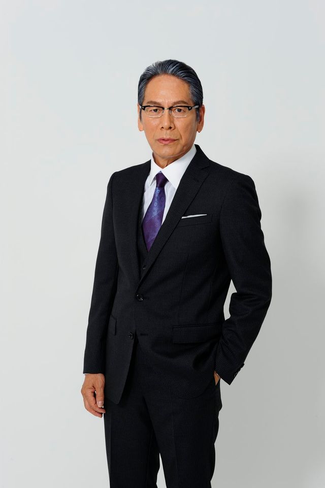 小池徹平が冷静沈着な警部に！「婚活刑事」フォトギャラリー（3枚目）